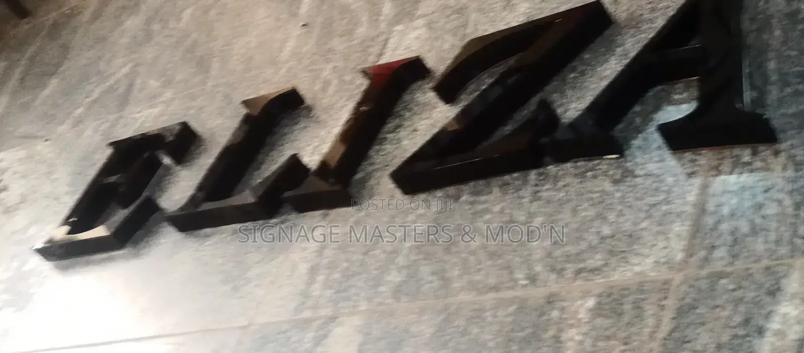 Black 3d Logo