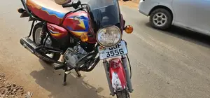 Bajaj CT 125X 2025 Red