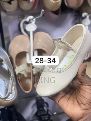 Accurate Girls Shoes