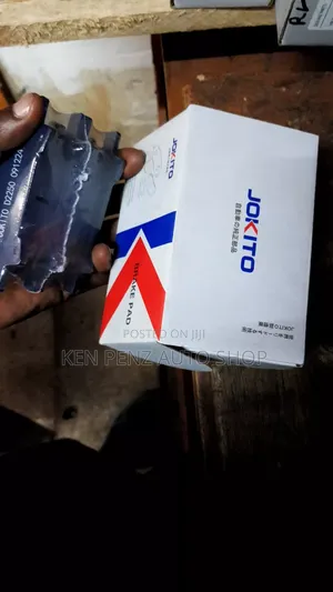 Front Brake Pads for Toyota Kluger