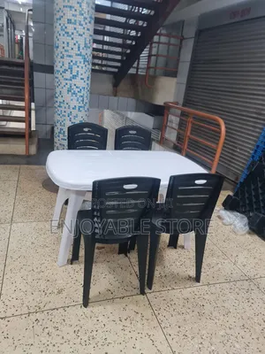 Rectangular Plastic Tables and 4 Chairs Restaurant Bars Hotels Beach