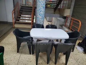 Sofa Chairs Plastic and Table 6people Set for Unique Restaurant