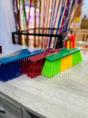 Wood Handle Cleaning Brooms Wood Handle Cleaning Brooms