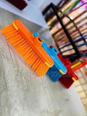 Eco Friendly Brooms With Stick Handles
