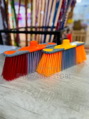 Eco Friendly Brooms With Stick Handles