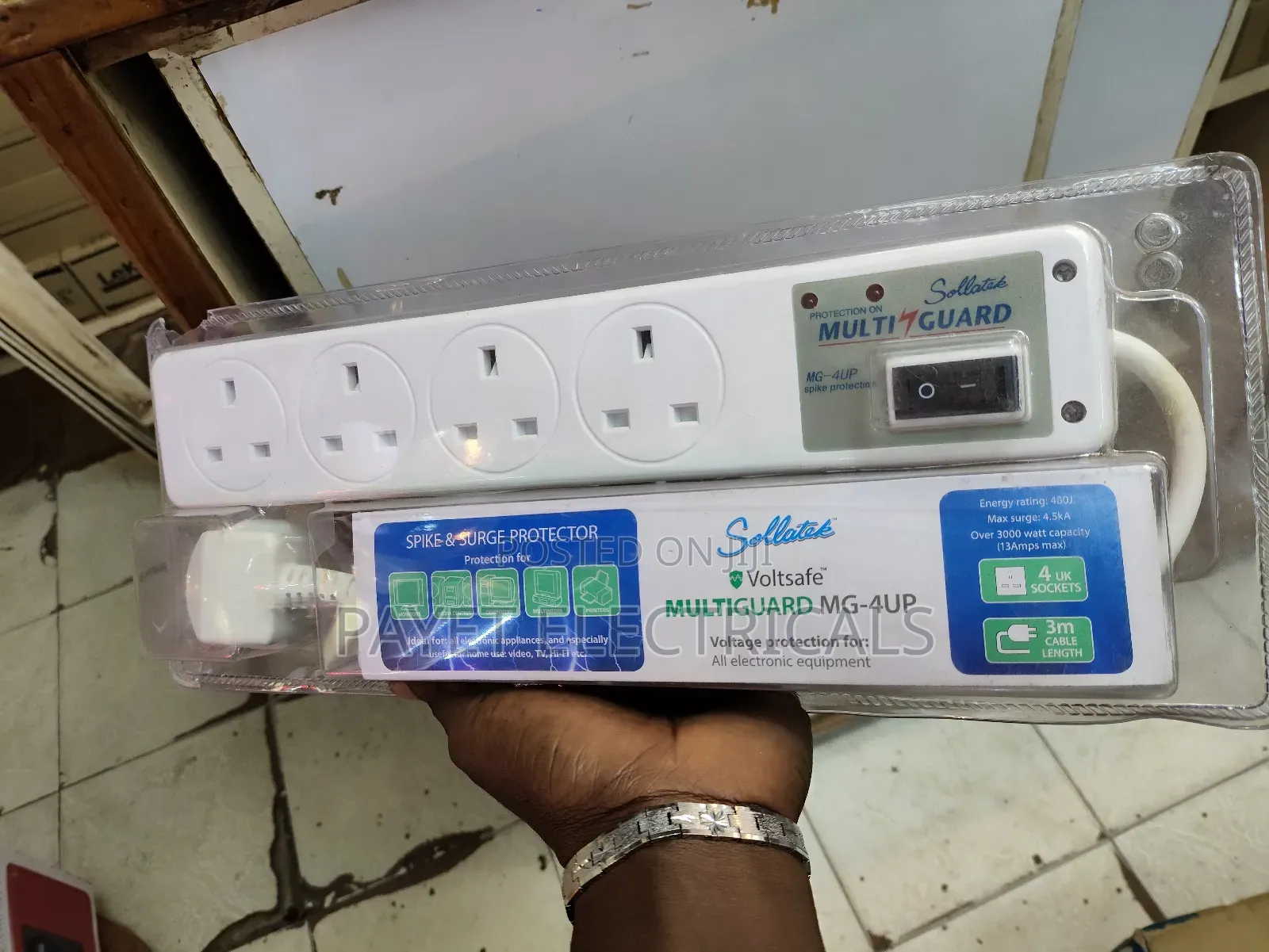 Solatek Multi Guard 4way Power Extension With Spike Surge Protector