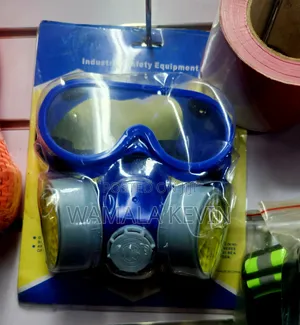 Safety Mask With Gurgles