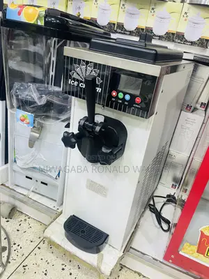Tabletop Commercial Soft-Serve Ice Cream Machine
