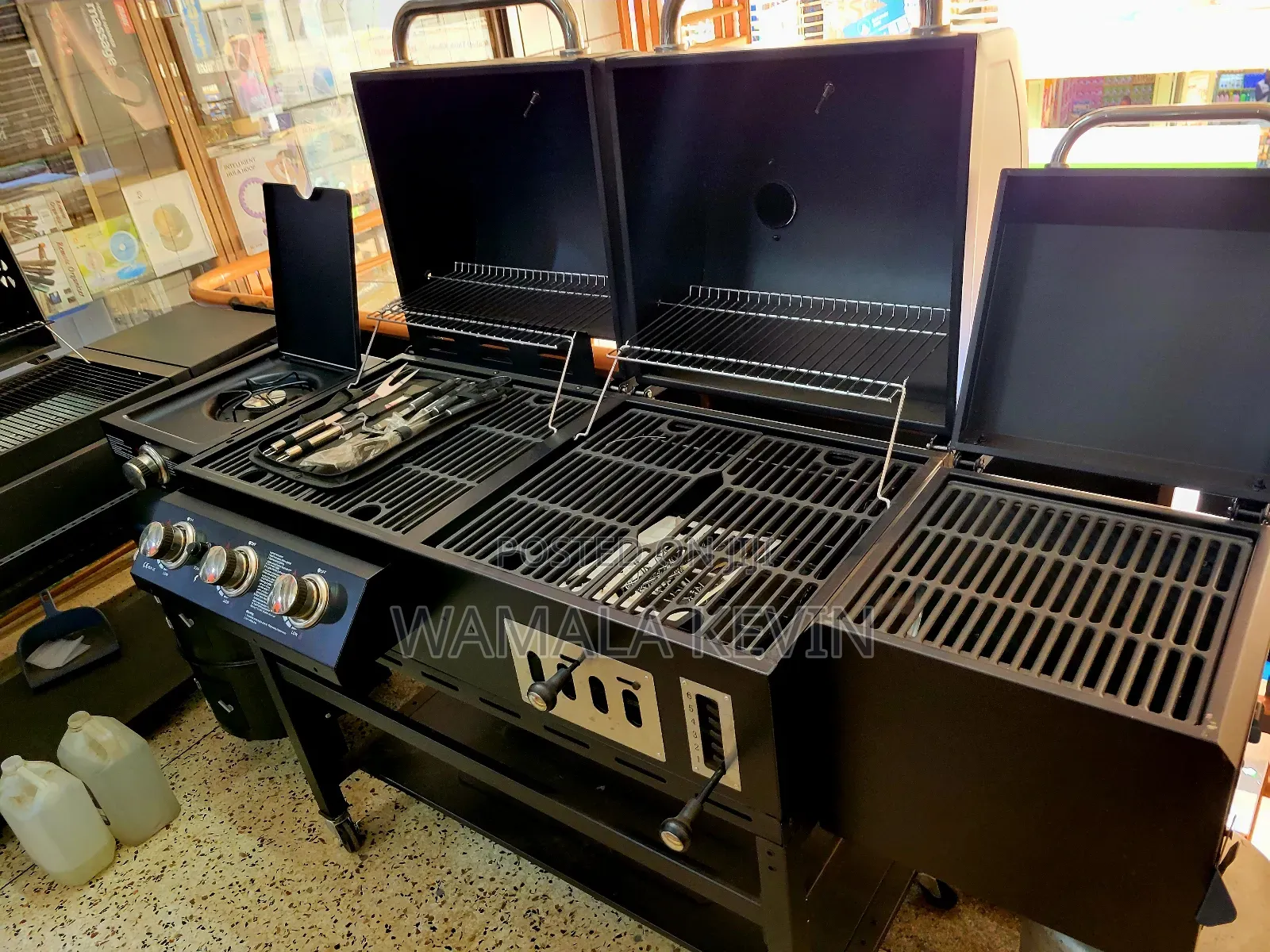4-in-1 Gas and Charcoal Combo Grill