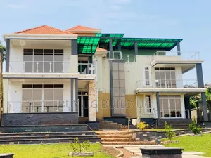 6bdrm Mansion in Bwebajja Akright, Division B for sale