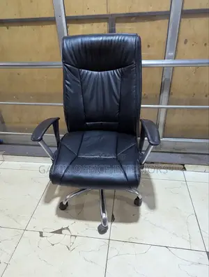 Office Chair Available for Sale, With Fixed Armrests and Adjustable