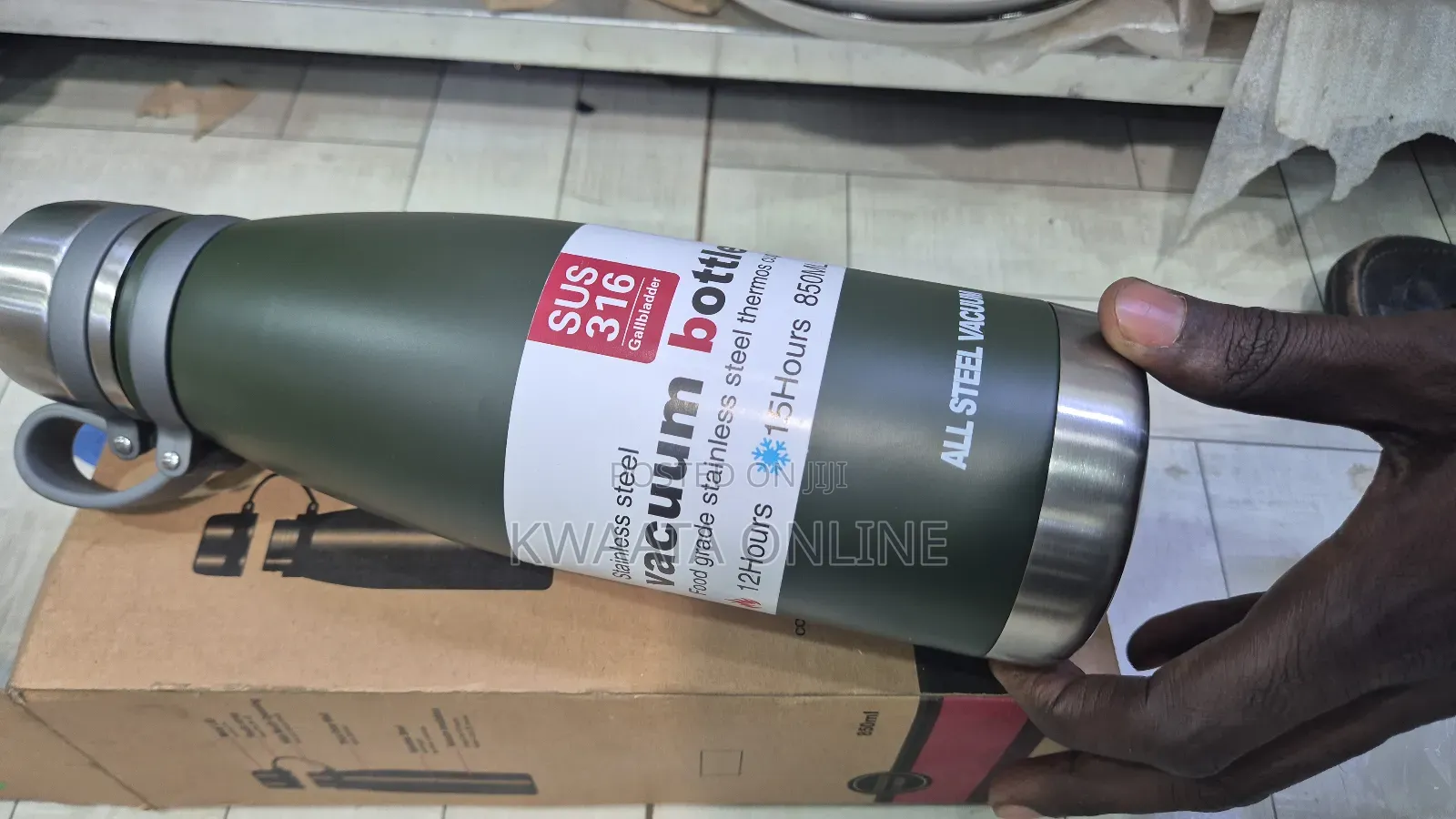 650ml Double Vacuum Stainless Steel Insulated Water Bottle With Handle