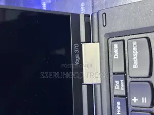 Laptop Lenovo ThinkPad Yoga 370 8GB Intel Core I5 SSHD+SSD 256GB