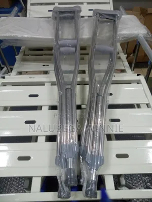 Armpit Walking Aid