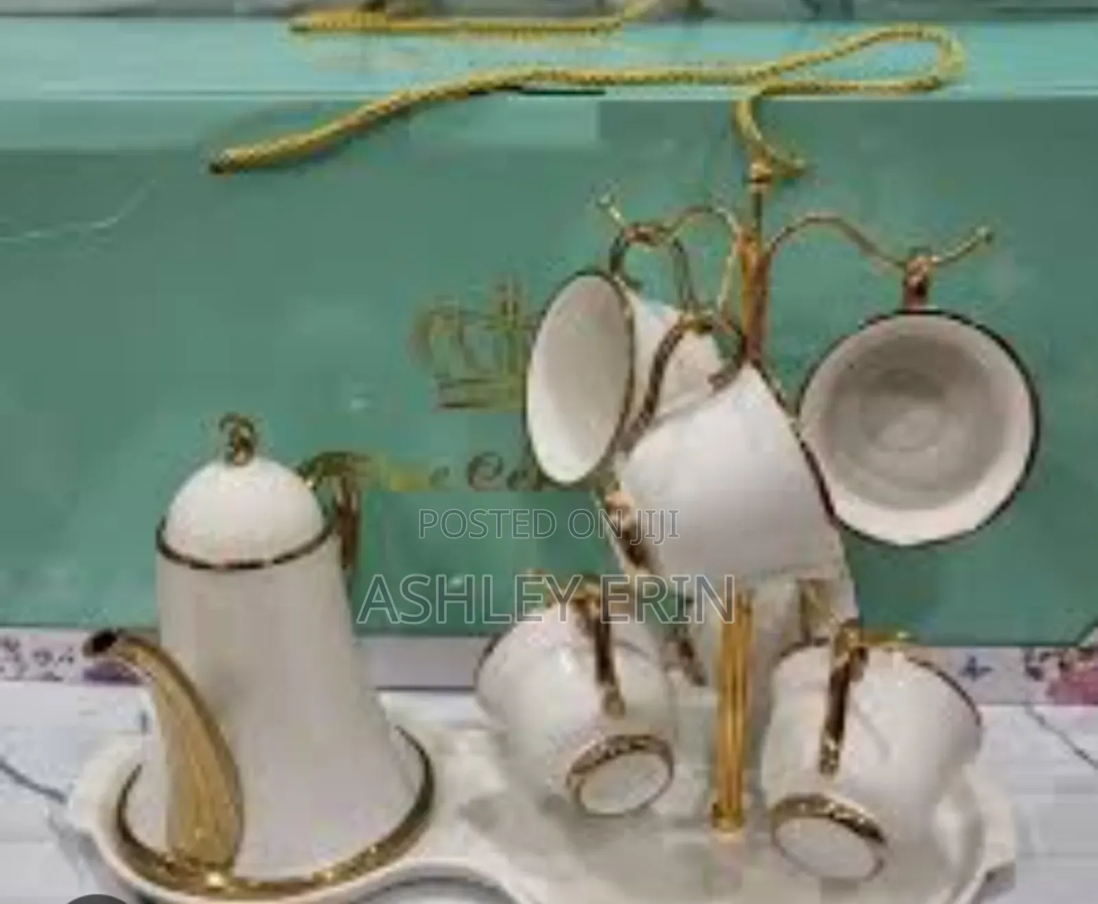 9 Pieces Tea Set With Acup Stand in White