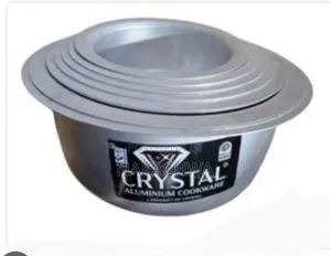 These Are Six Pieces of Crystal Saucepan