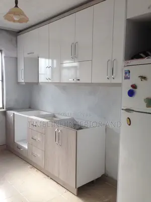Custom Kitchen Cabinet Installation