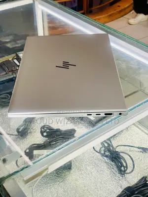 Laptop HP EliteBook 840 G8 16GB Intel Core I7 SSHD (Hybrid) 512GB
