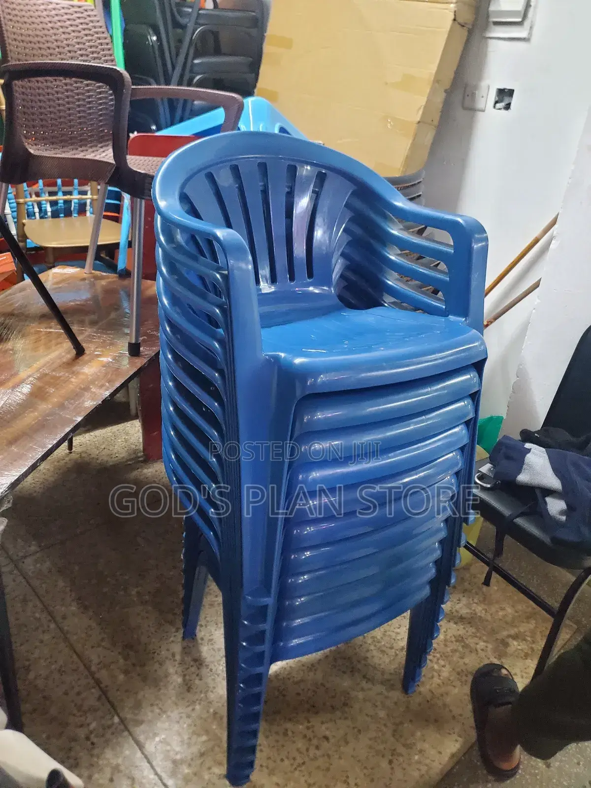 Gaming Armed Plastic Chairs Plastic Chairs