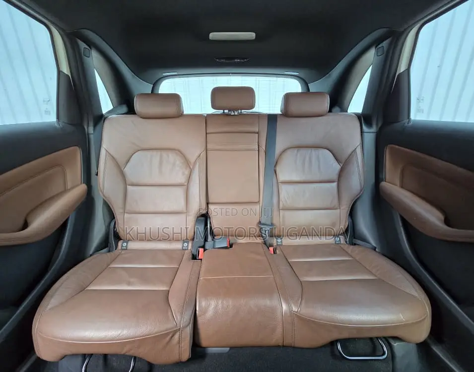 Mercedes-Benz B-Class B180 Petrol 2012 White
