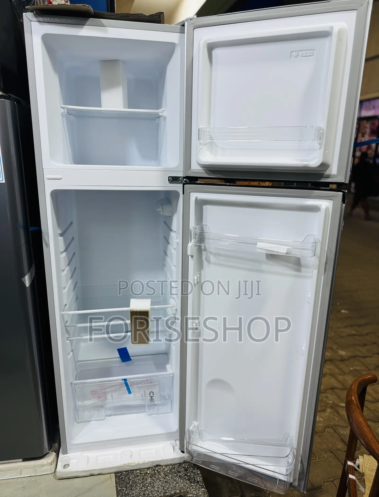 Chiq Double Door Fridge 220 Litres