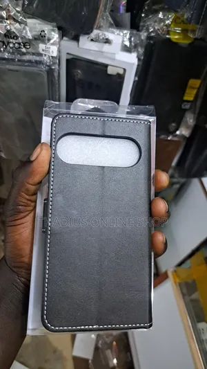 Google Pixel 8 Leather Flip Cases