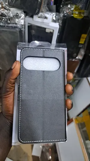 Google Pixel 8 Leather Flip Cases