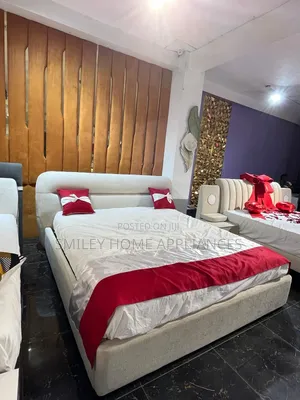 Fancy Luxury Branded Bedroom Bed 6 by 6 at 20% Off Discount Sales