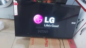 32 Inches Digital Ready Tv