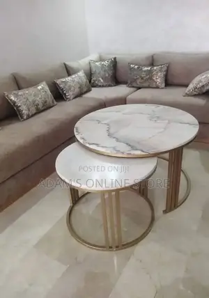 Round Marble Center Table/Stools