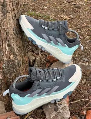 Classic Men's Adidas Terrex Top Quality Hiking Sneakers in Stock