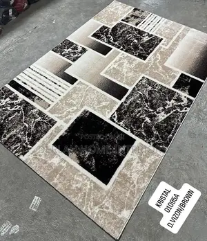 Black/White Woolen Carpet