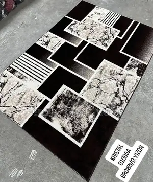 Black/White Woolen Carpet
