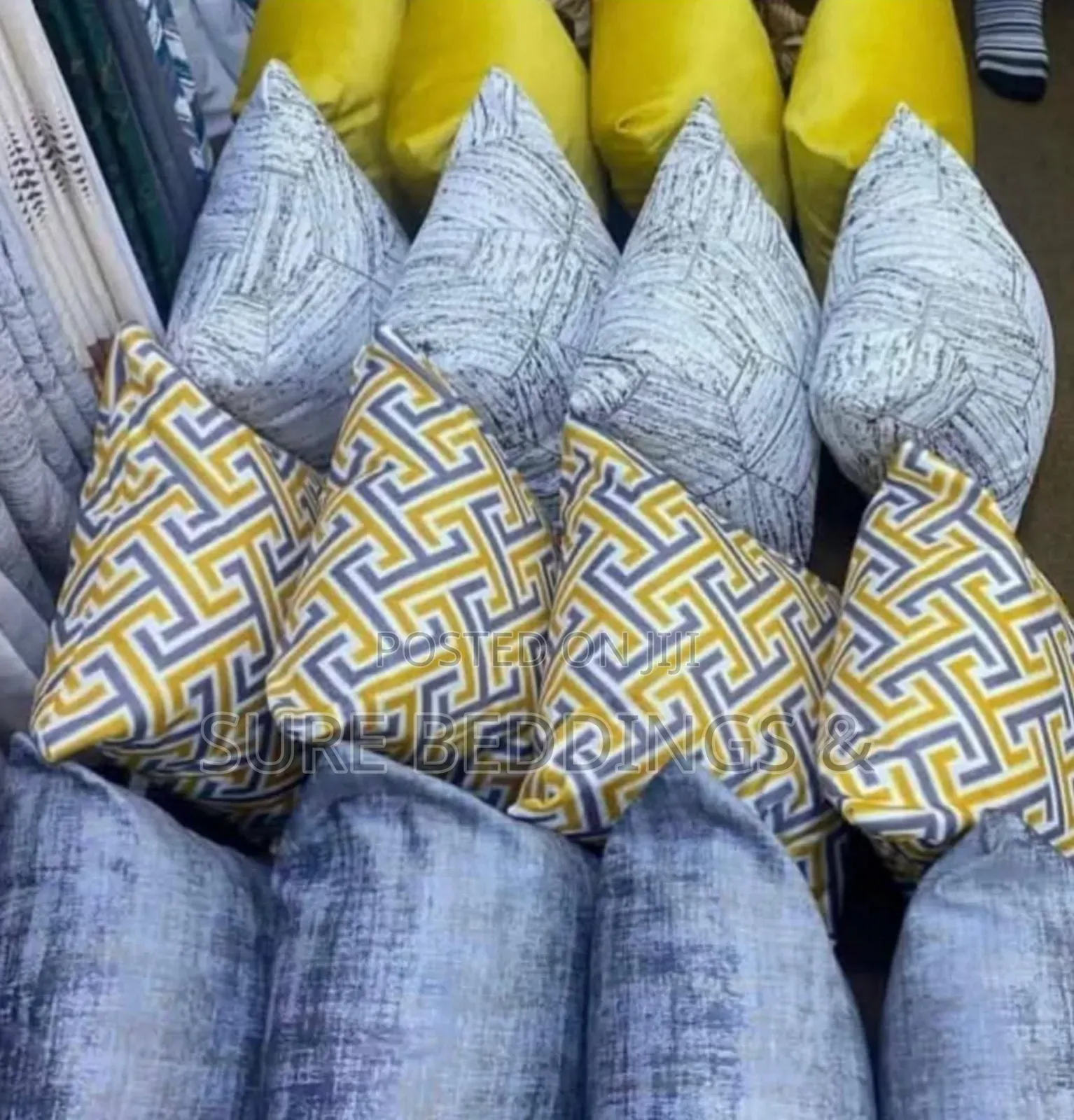 Lodex Stylish Cushions