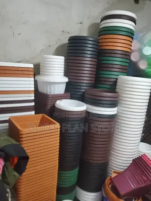Elegance Plastic Flower Pots