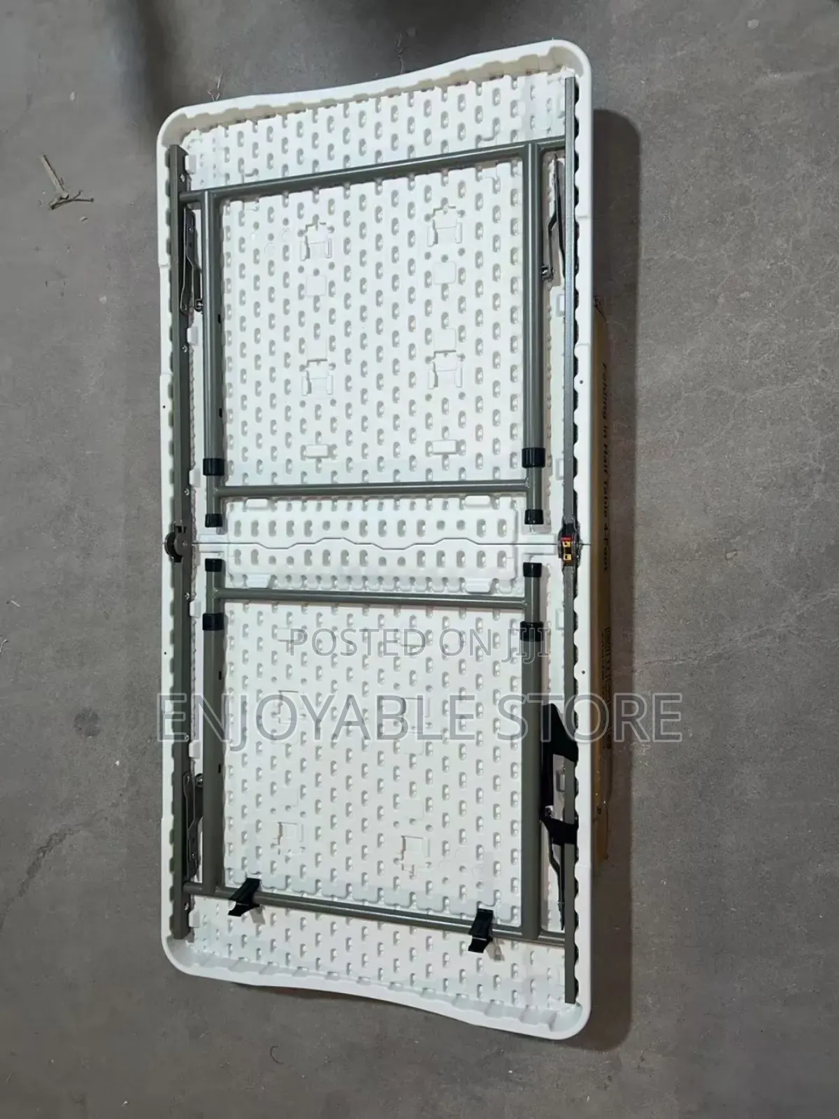 Metal Frame Plastic Foldable Table 120cm