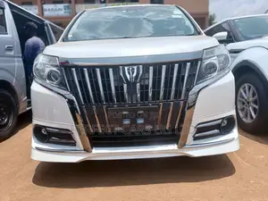 Toyota Noah 2.0 AWD (8 Seater) 2017 Off white