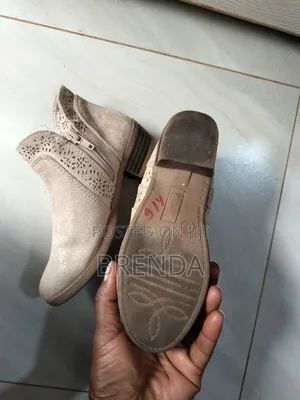 Used Size 30 Boots