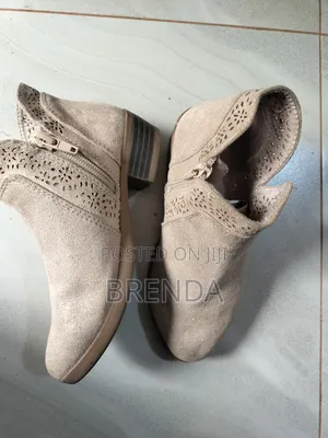 Used Size 30 Boots