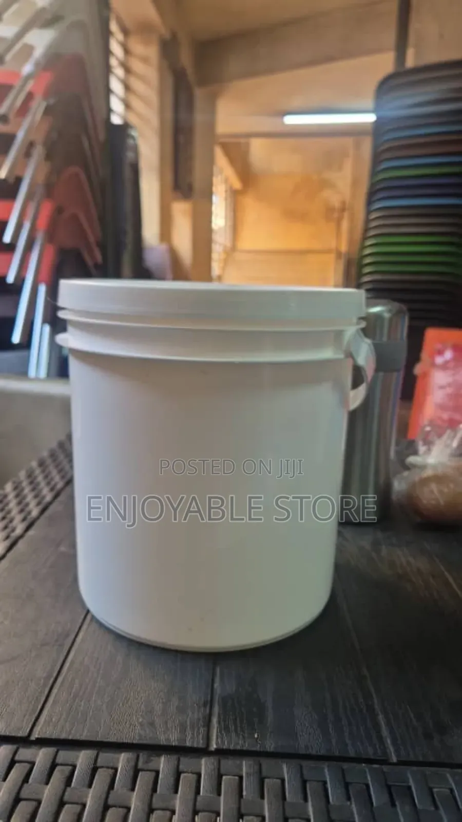 4 Liters Plastic Buckets(Empty Paint Bucket)