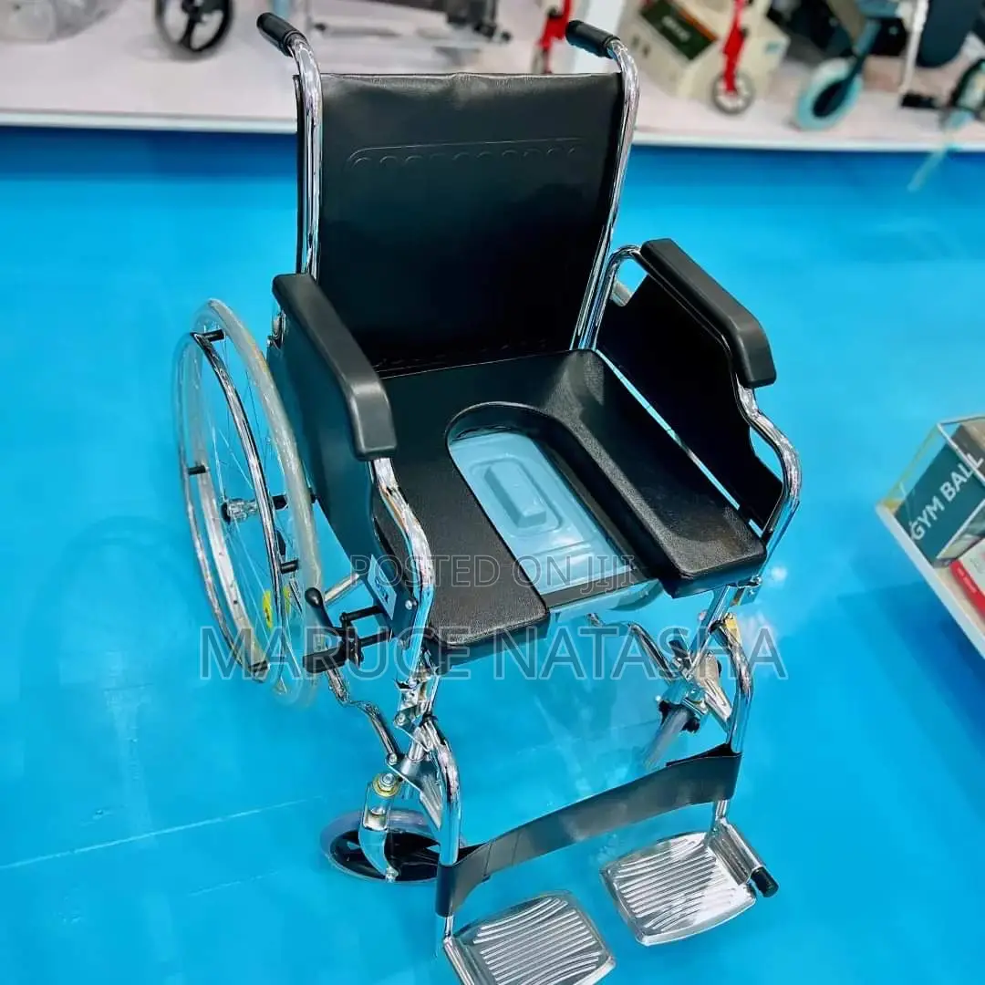 High Quality Manual Foldable Commode Chair With Wheels