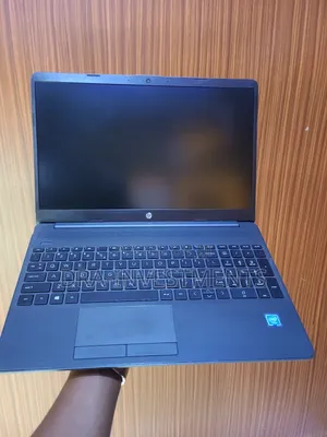 New Laptop HP 250 G8 4GB Intel Celeron SSD 256GB