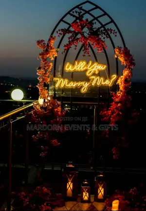 Decoration/Proposal