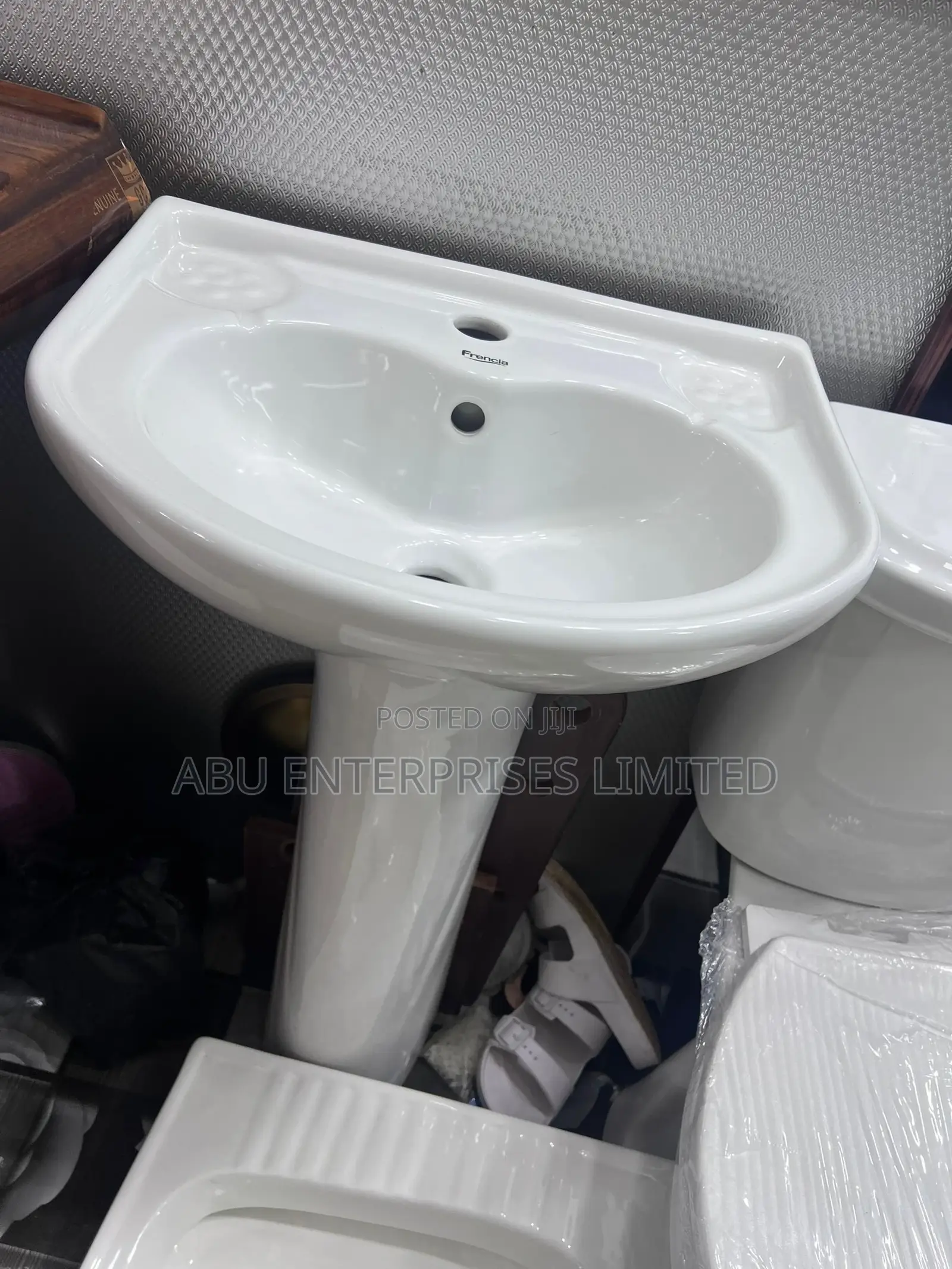 Wash Hand Basin Medium