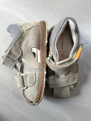 Used Elefonten Size 20 Shoes