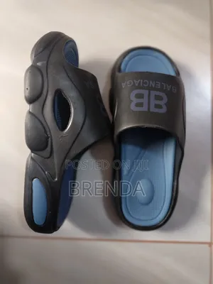 Brand New Crocs Size 40 Shoes