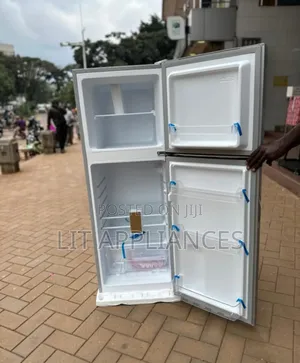Chiq 180l Fridge With 10 Years Warranty.