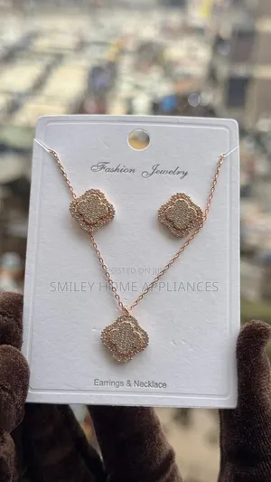 Beautiful Ladies' Fashion Jewelry Necklace at 20% Discount Sales