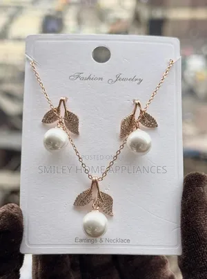 High Quality Women's Fashion Jewelry Necklace at 20% Off Discount Sales