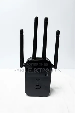 Plug-in Wifi Extender With 4 Antennas